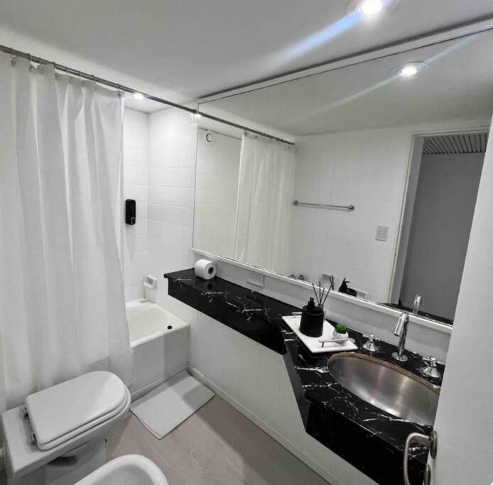Black & White - Cerca Del Obelisco Apartamento *